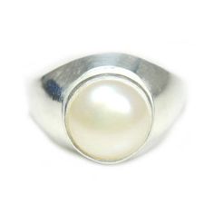 Men's Freshwater Pearl Ring in Sterling Silver In Heavy Setting, Customized Ring Size, Pearl Astrology Ring *Stone : Black Pearl *Weight of Gemstone - 5-10cts *Metal : 925 Silver *Size-Rings size as per request Please choose finish from option below the weight of the stone. The ring will be made as per astrology norms and the gemstone will touch skin from behind. The metal used is sterling silver. Free five mukhi rudraksh pendant which will suits everyone and brings good luck and fortune to the Rudraksh Pendant, Astrology Ring, 5 Carat Ring, Freshwater Pearl Ring, Ring Stone, Handmade Rings, Black Pearl, Pearl Ring, White Pearl