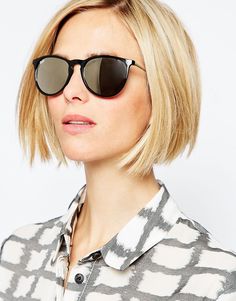 Image 3 - Ray-Ban - Erika - Lunettes de soleil rondes Haircut For Women With Glasses, Women With Glasses, Haircut For Women, Trendy Haircuts For Women, Sunglasses Women Aviators, Diane Kruger, Michelle Williams, Trendy Haircuts, New Haircuts