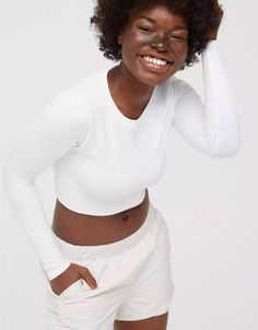 OFFLINE By Aerie Sidewalk Seamless Long Sleeve Cropped T-Shirt Aerie Clothing, White Activewear, Sporty Crop Top, Offline By Aerie, Ribbed Crop Top, Cropped T Shirt, Mens Outfitters, Crop Tshirt, Bra Tops