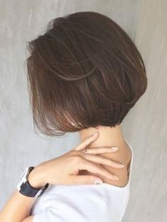 Bob Pendek, Straight Bob Haircut, Wavy Bob Hairstyles, Haircut And Color, Trending Hairstyles, Bob Haircuts