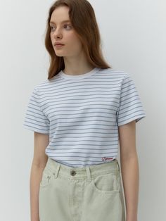 This is DEPOUND’s lively striped t-shirt. With its sturdy fabric thickness and slim fit, it's perfect for wearing as a statement inner piece. Stitch detailing on the shoulders and armholes adds a nice touch. It's a versatile item that can be paired with various outerwear and bottoms.- It's a great item for daily wear- You can style it with different bottoms to create various looks- The waistline features stitched detailing with the brand logo Spring Cotton T-shirt With Striped Sleeves, Everyday Crew Neck T-shirt With Vertical Stripes, White Crew Neck T-shirt With Striped Sleeves, Spring Crew Neck T-shirt With Striped Sleeves, Everyday Tops With Striped Collar For Summer, Blue Cotton Top With Striped Sleeves, Summer Tops With Striped Collar For Everyday, Summer Everyday Tops With Striped Collar, Spring Crew Neck T-shirt With Striped Collar