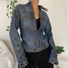 Denim Biker Jacket Outfit, Moto Denim Jacket, Denim Zip Up Jacket, Denim Moto Jacket Outfit, Fitted Denim Jacket Outfit, Denim Moto Jacket, Jean Jacket Aesthetic, Jean Jacket Outfits Summer, Jacket And Jeans Outfit