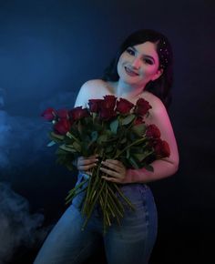 Photoshoot Ideas With Roses, 21st Birthday Photoshoot Flowers, Birthday Pics With Roses, Model With Roses Photoshoot, Flower Shoot, Beauty Photoshoot, Inspo Pics, Art Inspiration Painting