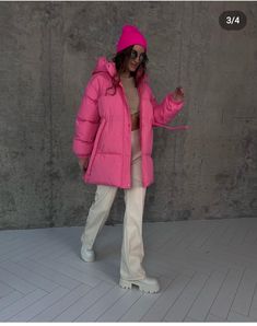 Pink Coat Outfit, Feather Prom Dress, Anti Fashion, Nyc Girl, Simple Look, Pink Coat, Coat Outfits, Baddie Outfits Casual, Baddie Outfits