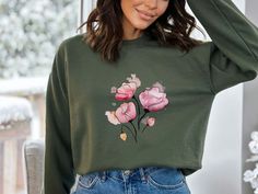 Minimalist Floral Sweatshirt, Boho Floral Hoodie, Spring Flowers T-Shirt, Mothers Day Gift, Wildflower Birthday Gift, Flowers and Plants Tee, Printed Both Sides ❗️❗️❗️Please be aware that the Sweatshirt is a Unisex Cut and may be oversized. Please check the size charts from the pictures to measure yourself just to be sure you will receive a good sized item. For Woman sizes I suggest to size down. Please note that we are shipping from more Partners when we run out of stock, so you may be receivin Green Long Sleeve Tops As Gift, Spring Gift Long Sleeve Sweatshirt, Spring Crew Neck Sweatshirt, Spring Crew Neck Sweatshirt For Gift, Spring Long Sleeve Sweatshirt, Crew Neck Sweatshirt For Spring, Wildflower Birthday, Gift Flowers, Floral Sweatshirt