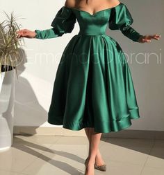 Flared Dresses Classy, Satin Dress Wedding Guest, Long Sleeves Homecoming Dress, Dresses Off Shoulder, Long Sleeve Homecoming Dresses, Afrikaanse Mode, Classy Dress Outfits, African Print Fashion Dresses