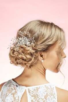 85 Sensational Wedding Hairstyles For Every Type Of Hair Bombshell Curls, Soho Style, Crystal Hair Comb, Wedding Hair Inspiration, Hoco Hair Ideas, Vintage Inspired Wedding, Wedding Hair Pieces, Bridal Hair Comb