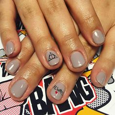 Harry Potter Nails Art Nargles Harry Potter, Cute Harry Potter Nail Designs, Short Nail Designs Harry Potter, Easy Harry Potter Nail Designs, Simple Harry Potter Nails Gryffindor, Harry Potter Nails Houses