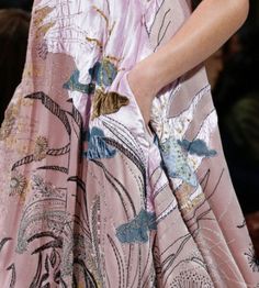 Valentino Spring 2025, Valentino 2024, Valentino Runway, Valentino Couture, Fancy Kurti, Valentino Shoes, Detail Shots, Pretty Stuff, Custom Shorts