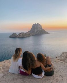 Friend Vacation, Shotting Photo, Summer Friends, My Posts, Dream Lifestyle, Menorca, Summer Dream, Teenage Dream, Cute Friends