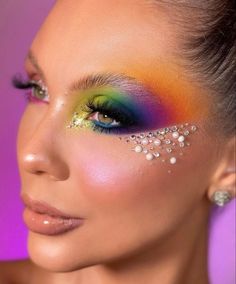 Award Show Makeup, Carnaval Makeup, Makeup Carnaval, Carnaval Make-up, Photographic Makeup, Mardi Gras Makeup, Rainbow Eye Makeup, Make Carnaval