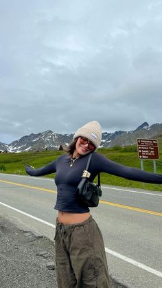 Alaska trip, granola vacation, mountains, granola girl, summer vacation, dream vacation, alaska fashion, outfit inspiration, pinterest girl, ootd Granola Outfits Summer, Hiking Pose, Granola Girl Summer, Vacation Mountains, Granola Outfits, Alaska Trip, Mountain Aesthetic, Girl Ootd