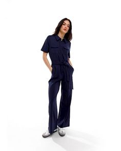 Jumpsuits & Rompers by & Other Stories Minimal effort, maximum payoff Spread collar Button placket Short sleeves Tie waist Wide leg Regular fit Navy Jumpsuit Outfit, Navy Jumpsuit, Jersey Jumpsuit, Jumpsuit Outfit, Sunglasses Shop, Button Placket, Playsuit Jumpsuit, Patch Pocket, Jumpsuit Romper