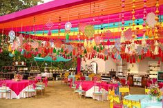 #mehendidecor Traditional Mehndi Decoration, Mehandi Outdoor Decor, Indian Marquee Decor, Quirky Mehendi Decor, Hindi Wedding Decoration, Mehendi Decoration Outdoor, Mehendi Decor Outdoor, Mehandi Decoration Indian Weddings, Outdoor Sangeet Decor