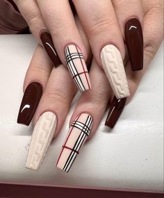 Burberry Sweater Nails, Burberry Nails Brown, Brown Christmas Nails Art Designs, Burgundy And Brown Nails, Plaid Nails Acrylic Fall, Cranberry Color Nails, Cute Nails Brown