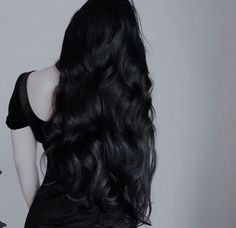 Wavy Black Hair, Black Wavy Hair, Black Hair Aesthetic, Jet Black Hair, Long Dark Hair, Elegante Casual, Long Black Hair, Sleek Hairstyles, Beautiful Long Hair