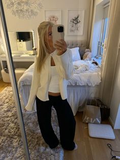 Stockholm Fall Outfit, Stockholm Outfit Ideas, Uni Outfits Uk, Outfit Stockholm, Nyc Style, Stockholm Fashion