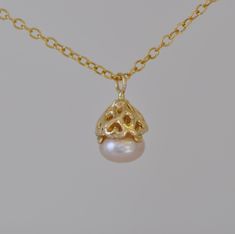 Necklace for Wedding, Gold Pearl Necklace for a Bride, Tiny Pearl Necklace, 14k Gold Pendant, Dainty Gold Necklace for Bride, Gold and Pearl Gold Necklace For Bride, Gold And Pearl Necklace, Tiny Gold Necklace, Necklace For Bride, Necklace For Wedding, Tiny Pearl Necklace, Tiny Pendant, Wedding Gold