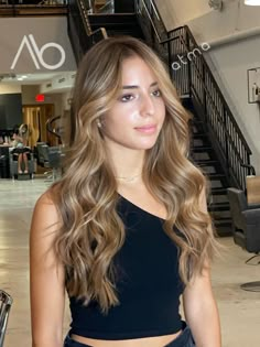 Balayage Hair Brunette With Blonde Honey, Subtle Balayage On Light Brown Hair, Honey Toned Balayage, Carmel Honey Hair, Honey Hair With Highlights, Honey Blonde Balayage Caramel, Brown Honey Balayage, Golden Blonde Balayage On Brown Hair, Honey Ombre Hair