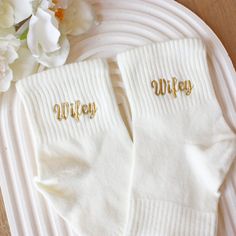 🧡 Would you like to have custom wedding socks accompany you on your summer wedding day like a Princess Bride? 👰 Now with ankle model options for summer weddings! 😍 💍 PRODUCT FEATURES: These custom embroidered socks are made of 80% cotton and 20% spandex material. It is washed and the toe is seamless.  🧦 Socks made of high-quality cotton fabric are compatible in sizes;       🌟 US: 35-42      🌟 EU: 5-11 💙HOW TO ORDER: First, please choose your socks! Then select the text you desire; "Bride Customizable White Socks For Gifts, Customizable White Socks As Gift, Customizable White Socks For Gift, Personalized White Socks Gift, Bride Socks, Bridesmaid Socks, Wedding Accessories For Bride, Embroidered Socks, Personalized Engagement Gifts