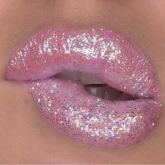 Pink Glitter Lipstick, Lips Phone, Lip Art Makeup, Glitter Lipstick, Orange Lips, Beautiful Lipstick, Lipstick Kit, Lip Beauty, Lipstick Art