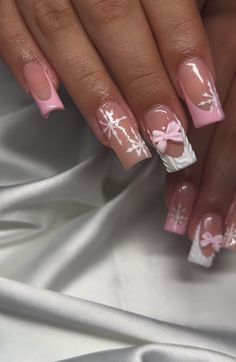 Winter Nail Inspo Coffin, Pink Winter Nails Acrylic Short, Nail Inspo Square With Charms, Cute Acrylic Christmas Nails, Shorties Nails Christmas, Sweet 16 Nail Ideas Art Designs, Nail Ideas Mid Length Square, Cute Nails Acrylic For Winter, Short Square Winter Nail Designs