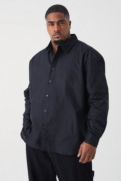 Big shirts for making a big statement. Classy shirts for big bodies require special tailoring, so anything other than our big & tall shirts for big and tall guys simply won't cut it. With a range of fits for broad shoulders and large tummies up to 5XL, we've got classic button-downs and trendy overshirts for any occasion. Stock up on neutrals so you'll always look sharp at the office or go for classic pinstripes for a slimming effect. When you're out and about, why not try a dark check or pattern as a top layer over a contrasting white t-shirt, or if you want to go loud and proud pick out a statement crochet knit or a cheerful block pastel. Style: Plain ShirtDesign: PlainFabric: WovenLength: RegularNeckline: CollaredFit: RegularSleeve Length: Long Sleeve Plus Size Men Work Outfits, Big And Tall Men Outfits, Fitted Pants, Buttoned Shirt, Big Shirt, Guest Attire, Smart Casual Outfit, Idea Board, Style Boots