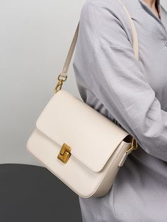 Gender: Women Type: Shoulder Bag Features: Adjustable Strap, Inner Pockets Main Materials: Cowhide Lining: Polyester Type of Closure: Magnetic Snap Style: Casual, Daily, Stylish Size: Length: 23 cm / 9.06 " Width: 7 cm / 2.76 " Height: 17 cm / 6.69 " Bags 2024, Minimalist Fashion Casual, Platform Boots Chunky, Chunky Heel Pumps, Cross Body Bags, Chunky Heels Sandals, Genuine Leather Bags, Shoe Size Conversion, Casual Sandals