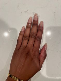 Elegant Nails On Black Women, Neutral Nail Black Women, Almond Nail Black Women, Natural Almond Gel Nails Ideas, Manicure Ideas Black Women, Natural Almond Nails Black Women, Oval Nails On Black Women, Neutral Nails For Black Women, Almond Nails Ideas Solid Colors