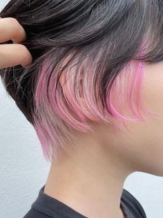 Pink Peekaboo Highlights for Short Hair Highlights For Short Hair, Pink Peekaboo Highlights, Blonde Peekaboo Highlights, Pink Peekaboo, Pink Short Hair, Short Purple Hair, Peekaboo Hair Colors, Purple Hair Highlights, Ideas For Black Hair