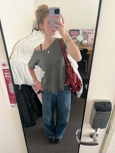 Sketchers Jammers Outfit, Sketchers Jammers, Cute Everyday Outfits, Outfit Inspo Fall, Everyday Dresses, Casual Style Outfits, School Outfit