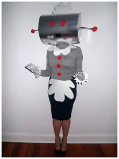 Rosie the Robot from The Jetsons Costume                                                                                                                                                                                 More Motherly Character, Jetsons Costume, Rosie The Robot, Robot Costumes, 70s Costume, The Jetsons, Creative Costumes, Halloween Costumes Makeup