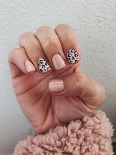 Leopard Manicure Ideas, Leopard Nails Fall, Leopard Nails Summer, Neutral Leopard Nails, Fun Gel Nails Ideas, Summer Fall Nails, Leopard Gel Nails, Fun Neutral Nails, Summer Leopard Nails