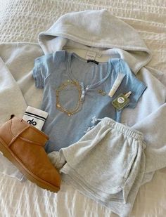 Outfit Inspo Cute, Outfit Inspo Summer, Casual Preppy Outfits, Preppy Style Summer, Cute Lazy Day Outfits, Clothes And Shoes