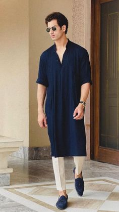 Kurta Designs Men's, Make Up Guide, India Fashion Men, Indian Wedding Clothes For Men, Mens Indian Wear, Wedding Kurta