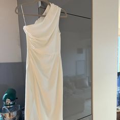 Elliatt Bobbie Dress In Ivory Size Xs. Like New Condition Worn Only Once And Dry Cleaned. Https://Www.Revolve.Com/Elliatt-Bobbie-Dress-In-Ivory/Dp/Elli-Wd582/?D=F&Currency=Usd&Countrycode=Us&Gclid=Cjwkcajw15eqbhbzeiwabdomert7bkqo5db6fednhjj0tqikehxjv1tezz2femtynpf1zglwnbtgehocanwqavd_bwe&Gclsrc=Aw.Ds Ivory Color, Asymmetrical Dress, Like New, Womens Dresses, White, Dresses, Women Shopping, Color