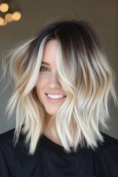 Long Bob Ombre in Braun: edle Farbübergänge - hairtastic.de High Root Blonde Balayage, Blonde Color Melt Short Hair, Biolage Highlights Short Hair, Short Rooty Blonde Hair, Blonde Lob With Shadow Root, Root Melt Blonde Short Bob, Medium Blonde Balayage Dark Roots, Choppy Straight Bob