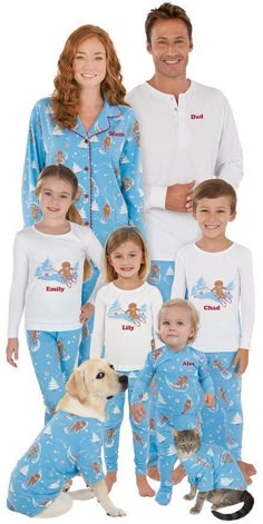 Love these blue gingerbread matching family pajamas! #matching #pajamas #christmas #holidays #family Funny Pjs, Cute Holiday Cards, Christmas Gifts For Adults, Holiday Pjs, Family Pjs, Matching Family Christmas Pajamas, Family Pajama Sets, Matching Christmas Pajamas, Zoella