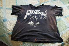 How To Make A T Shirt Look Vintage, Distress A Tshirt, Distress A Tshirt Diy, Distressing T Shirts Diy, Distress Tshirt Diy, How To Distress A Tshirt, Distressed Washed Black T-shirt For Concert, 90s Style Distressed Black T-shirt, Distressed Clothes