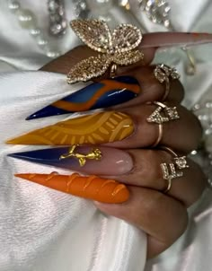 #orangenaildesign #ombrenail #fallnails Roses Acrylic, Orange Nail Designs, Nails Luxury, Long Nail Designs, Nails Design With Rhinestones, Almond Shape Nails, Thanksgiving Nails, Orange Nails, Pretty Acrylic Nails