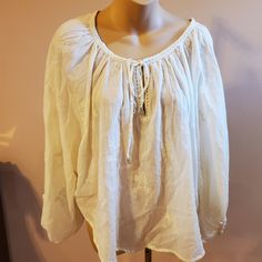 This Is A New With Tag Peasant Top From Z & L In A Cream Color, Size Small. This Top Is Slightly Oversized With Long Sleeves. Lightweight Material Makes It Perfect For Any Season Of The Year. Perfect For Any Wardrobe. Please See Photos, They Are Part Of The Description. L2 Ruffle Hem Blouse, Ruffle Long Sleeve Blouse, Peach Blouse, Bodycon Tops, Red Tunic, Lace Kimono, Tennis Dress, Polka Dot Blouse, Peasant Top