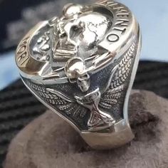 Memorial Mori Skull Sterling Silver Ring Wedding Ring Tattoo, Stainless Steel Bracelet Men, Ring Bearer Outfit, Skull Lover, Bronze Jewelry, Futuristic Technology, Men Clothes, Skull Ring, Memento Mori