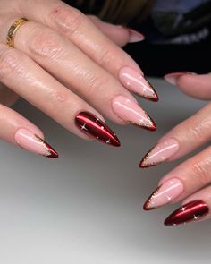 Red Tip Nails, Red And Gold Nails, Unghie Nail Art, Red Christmas Nails, November Nails, Gold Nail