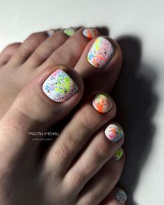 110 Cute Summer Nail Ideas to Try In 2024 Rainbow Pedicure Ideas, Pedicure Trends, Cute Summer Nail Ideas, Pedicure Design, Glitter Gel Nail Designs, Sunflower Nail Art, Summer Nails Ideas, Rainbow Nails Design, Neon Green Nails