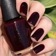 Dark nails for fall? Revolutionary🍷@emmaheartssnails Opi Burgundy, Burgundy Nail Polish, Wine Nails, Opi Nail Colors, Maroon Nails, Burgundy Nails, Dark Nails, Opi Nails, Classy Nails