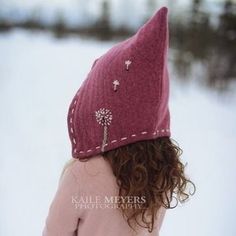 Twig and Tale Pixie Hat - Unisex PDF Sewing Pattern - Sizes Infant to age 10 - Sewing Patterns at Makerist Taraxacum Officinale, Dandelion Designs, Gnome Hat, Hat Patterns To Sew, Pixie Hat, Elf Ideas, Couture Mode, Slouch Hat, Age 10