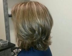 Shoulder Length Flipped Out Hair, Mid Length Flipped Up Hair, Shoulder Length Hair With Flipped Ends, Medium Hair With Flipped Ends, Medium Length Flippy Hairstyles, Medium Hairstyles For Thick Hair, Mid Length Hair With Bangs, Hair Cuts For Women, Rachel Hair