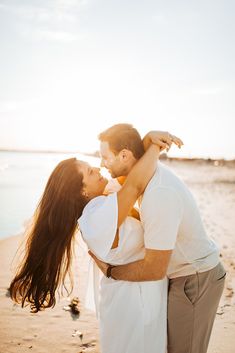 Engagement Photos in Maine | Portland Maine Engagement | Maine Wedding Photographer Hi! I'm Katie, a Maine based adventure wedding and elopement photographer who loves to travel and serve couples on their big day all around the world! Get inspired with maine lighthouse wedding, maine engagement photos, Maine wedding venues, and maine wedding photos! Book me for your Maine wedding at katiearnoldphotography.com