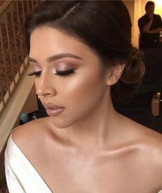 Pretty Wedding Makeup, Trucco Glam, Romantic Wedding Makeup, Dramatic Wedding Makeup, Wedding Makeup For Brunettes, Wedding Hairstyles And Makeup, Brunette Makeup, Wedding Makeup Tips