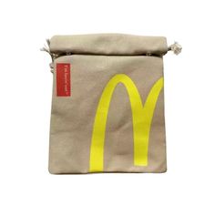 crossbody-canvas-messenger-bag Retro Canvas Bag As A Gift, Small Canvas Bag, Food Franchise, Small Canvas Bags, Franchise Food, Practical Bag, Canvas Messenger Bag, Small Canvas, Everyday Items